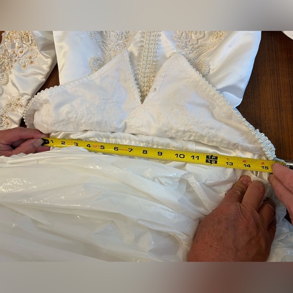 Vintage 1980s Pearl Beaded Wedding Gown | Basque Waist | Cathedral Train - Picture 16 of 16